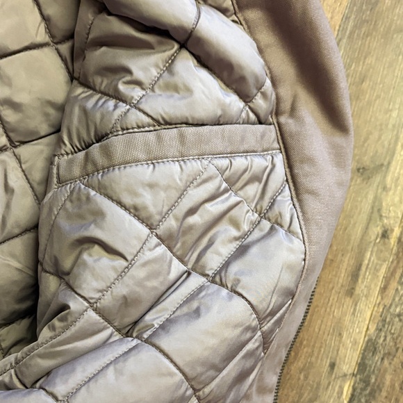 Levi's Jacket - Picture 10 of 16